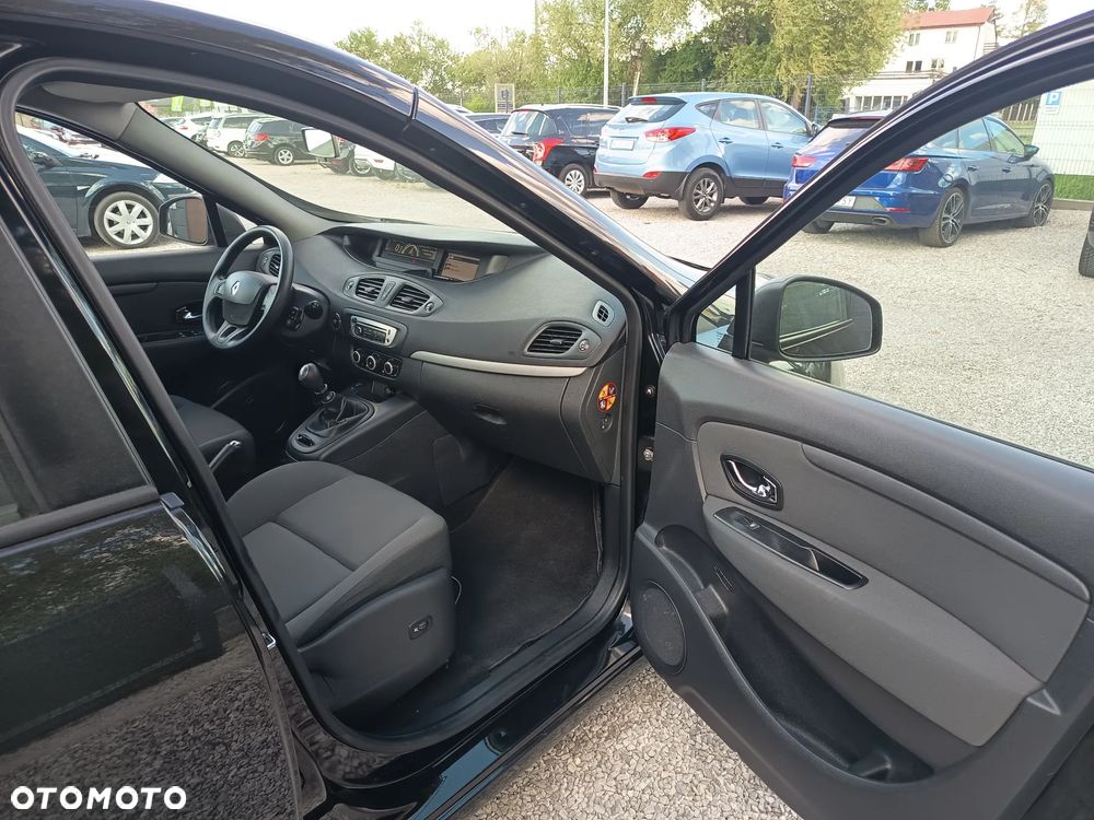 Renault Scenic 1.6 16V 110 TomTom Edition - 36