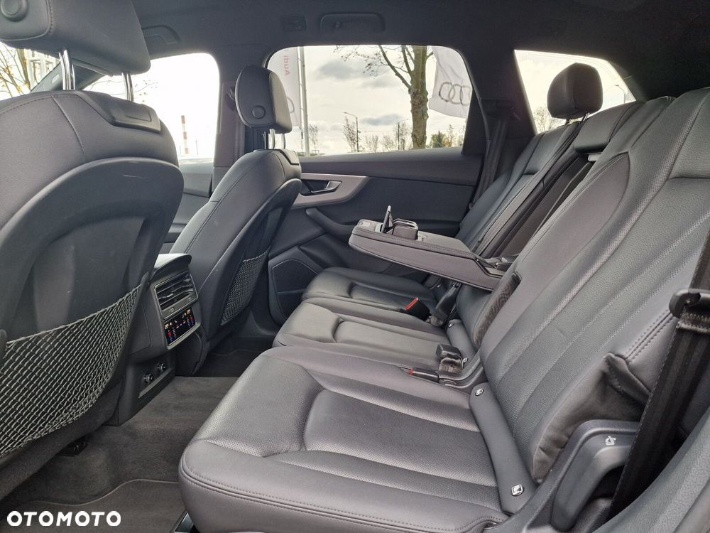 Audi Q7 - 12