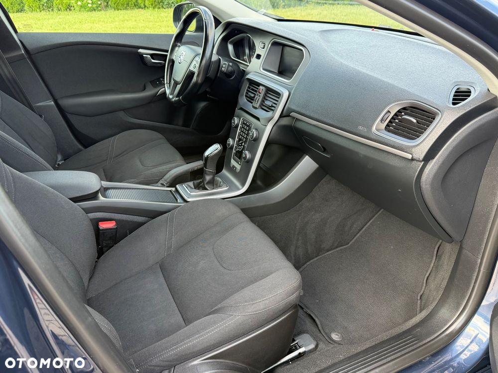 Volvo V40 - 28