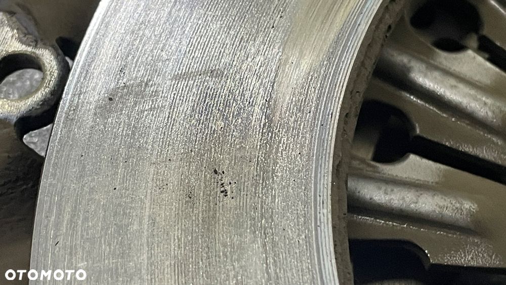 Koło dwumasowe dwumas sprzęgło Bmw  f10 f20 f25 f26 f30 f32 f36  g01 g30 - 3