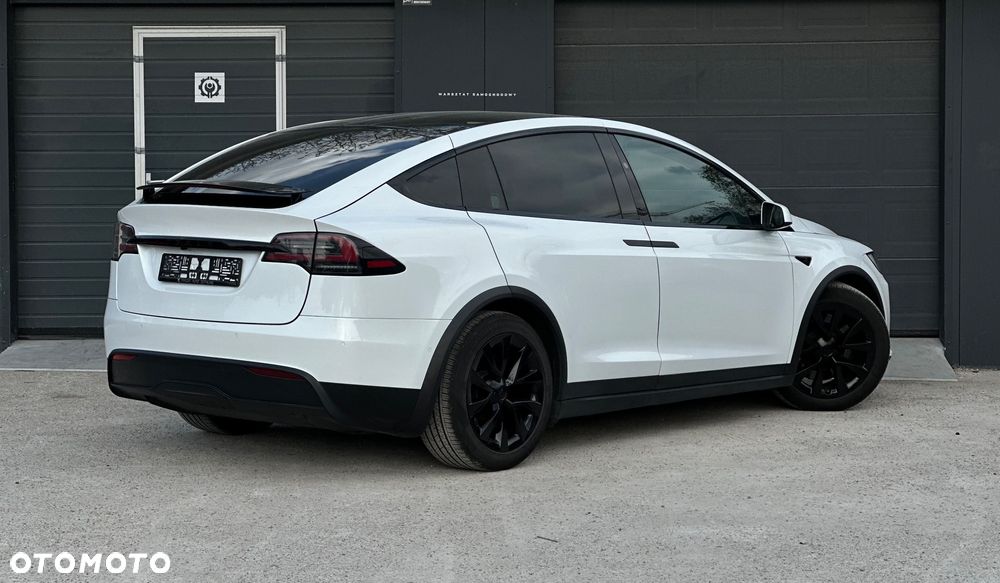 Tesla Model X Performance - 5