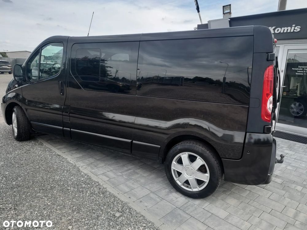 Renault Trafic FAP Grand Passenger Black Edition - 10