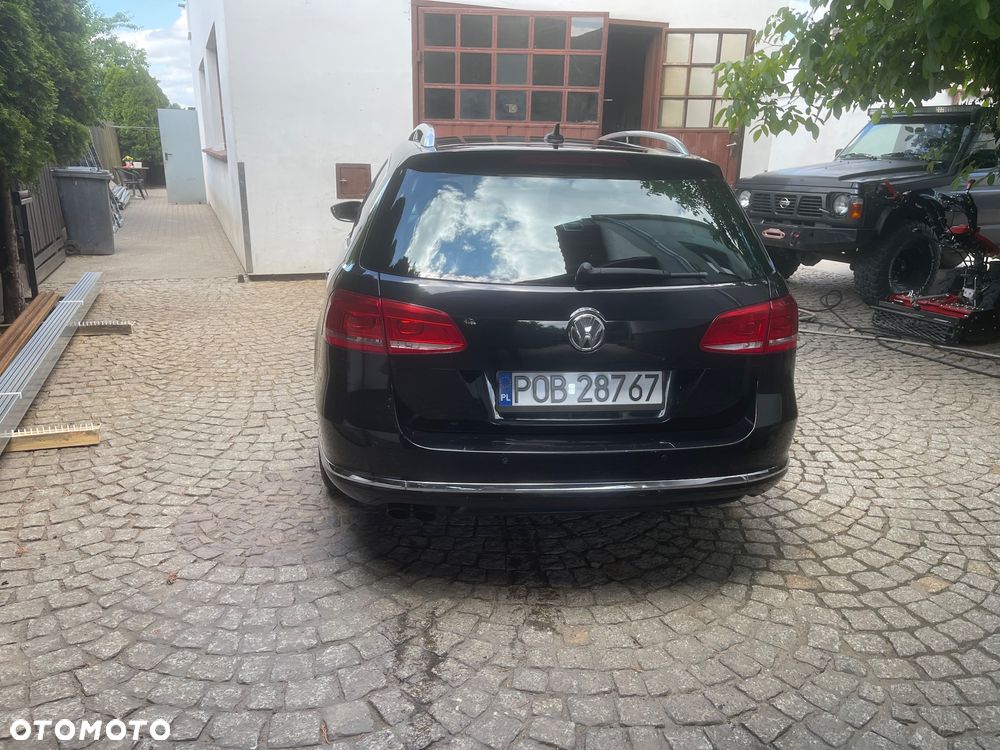 Volkswagen Passat 2.0 TDI Comfortline - 8