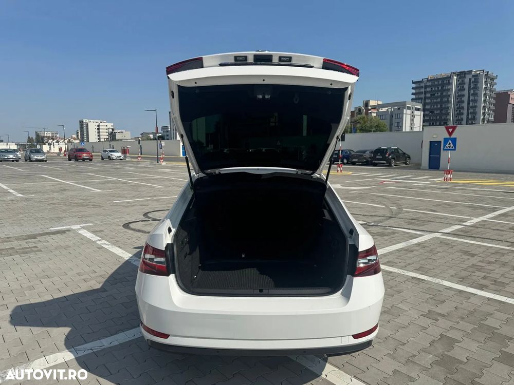 Skoda Superb 1.4 TSI Ambition - 6