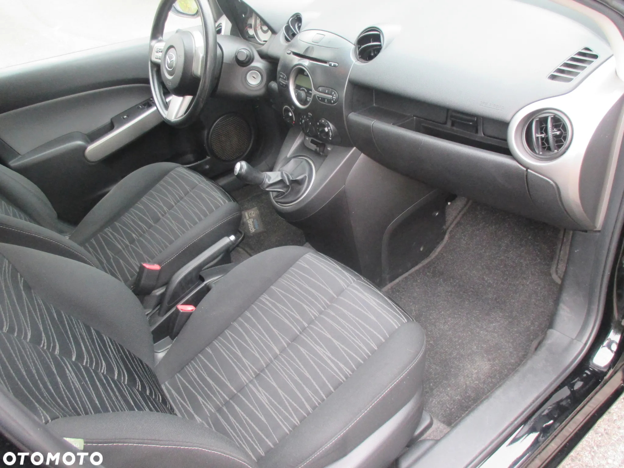 Mazda 2 1.3 Independence - 10