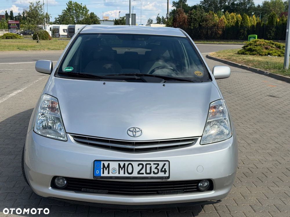 Toyota Prius 1.5 VVT-i Prestige - 2