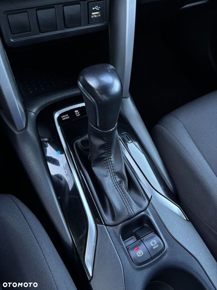 Toyota Corolla Cross - 15