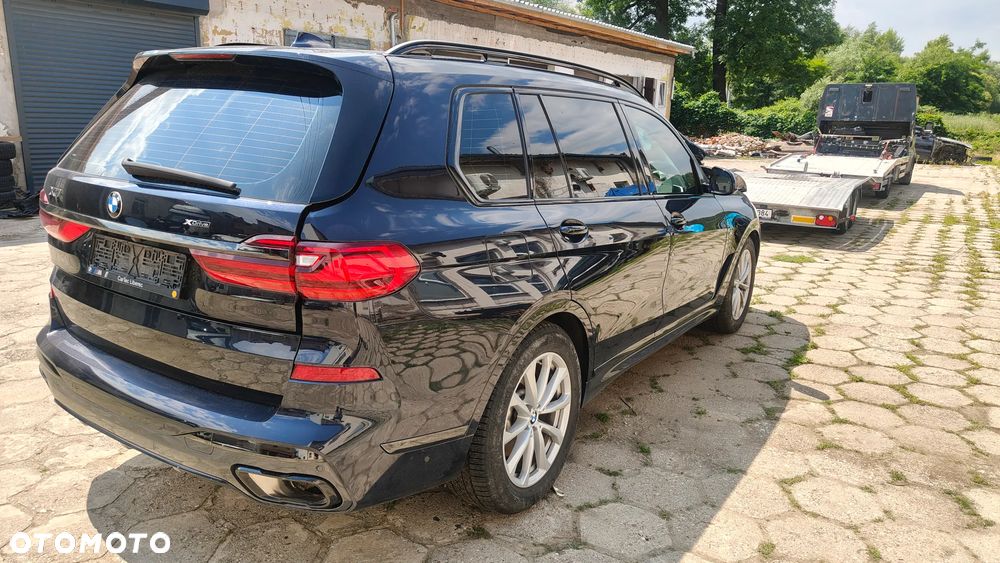 BMW X7 - 8