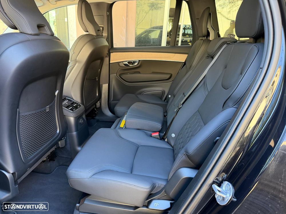 Volvo XC 90 T8 AWD Ultra Black Edition - 32