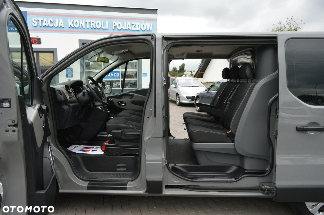 Renault Trafic - 18