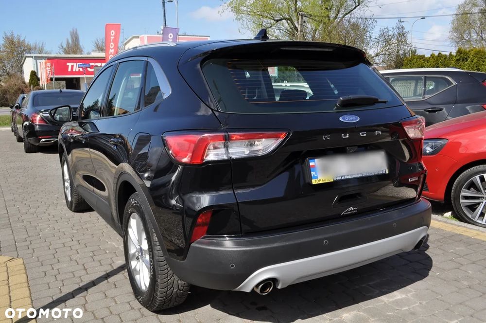 Ford Kuga - 10