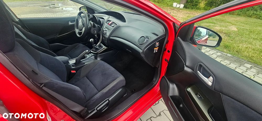 Honda Civic 1.4 i-VTEC Comfort Black Edition - 13