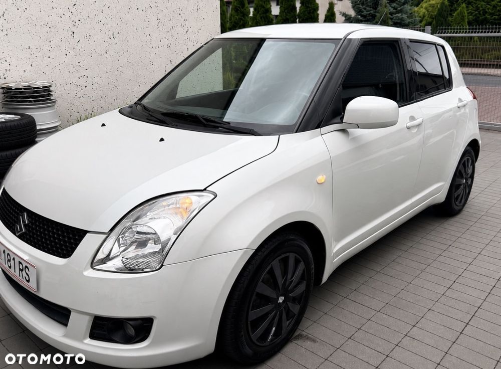 Suzuki Swift 1.3 Limited 25 - 3