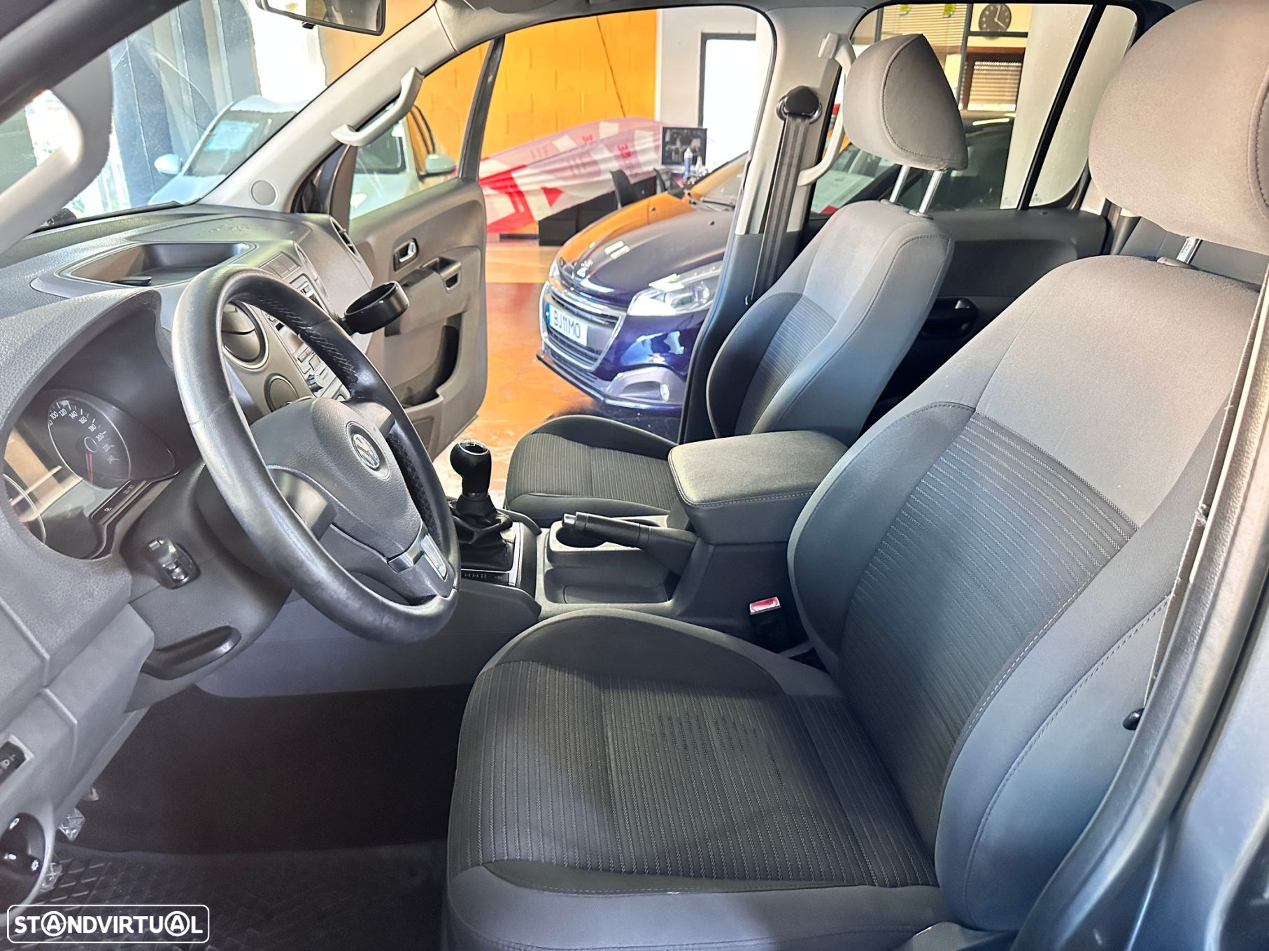 VW Amarok 2.0 TDi CD Trendline CM IP 4Motion - 18