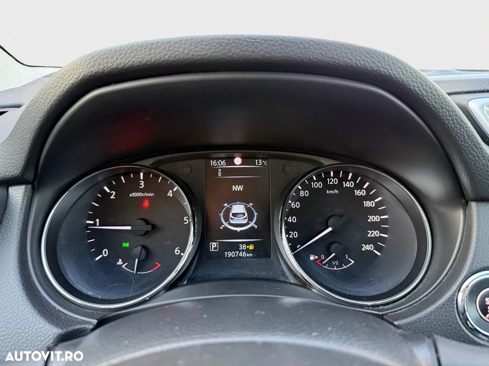 Nissan Qashqai 1.6 DCI Start/Stop X-TRONIC N-Connecta - 13