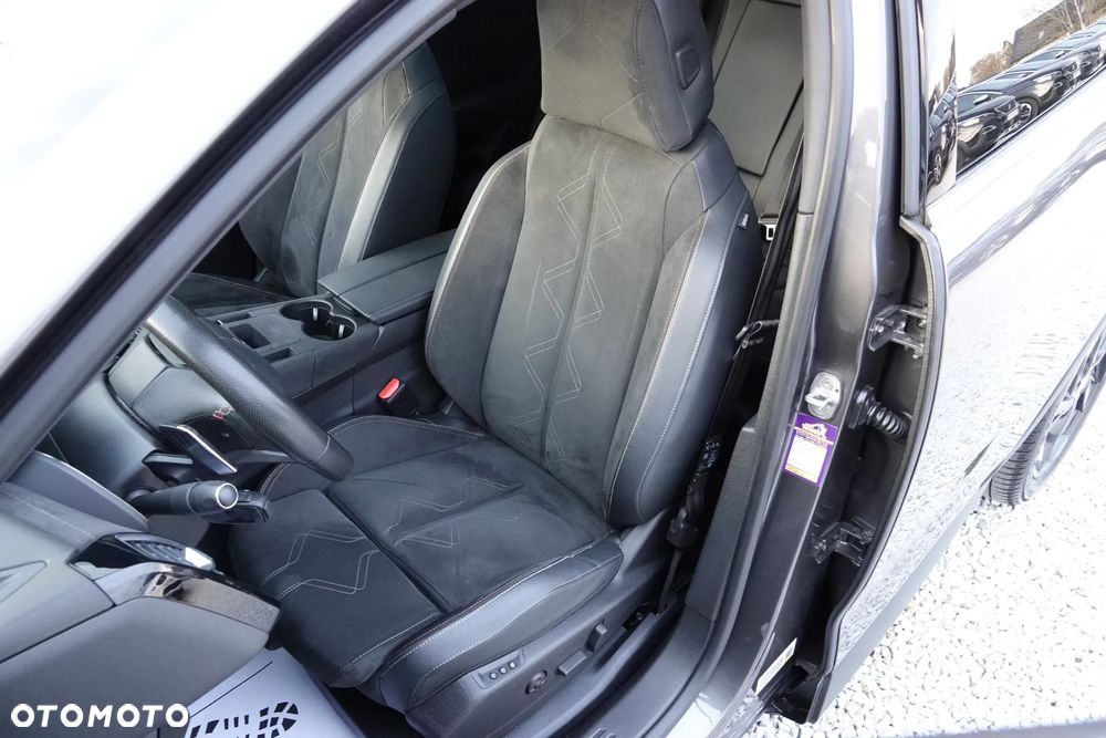 DS Automobiles DS 7 Crossback 1.6 E-Tense Performance Line + - 28