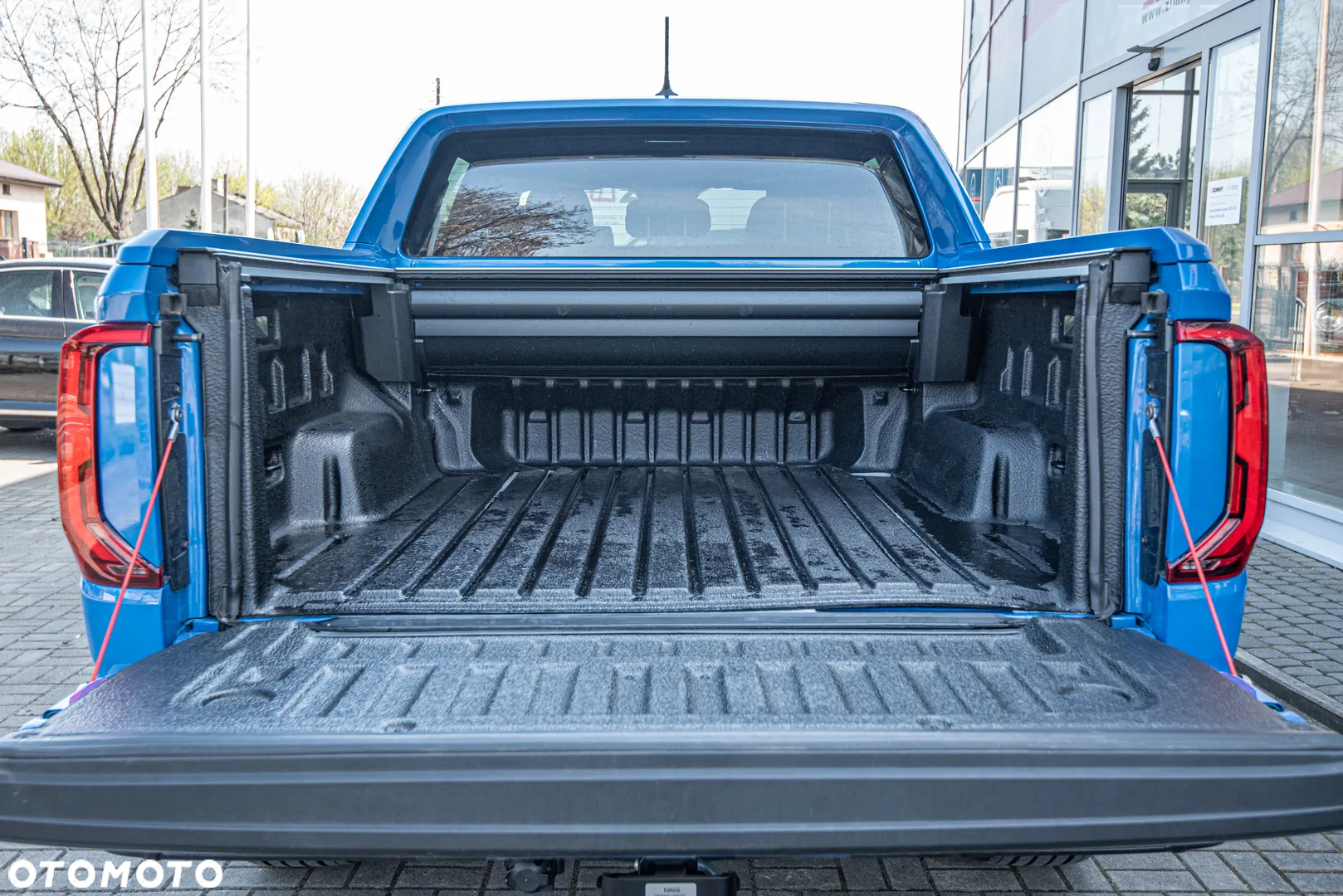 Volkswagen Amarok 3.0 V6 TDI 4Mot Aventura - 8