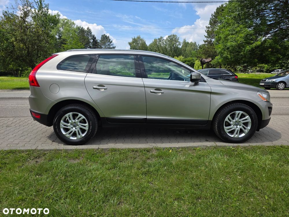 Volvo XC 60 D5 AWD Summum - 8