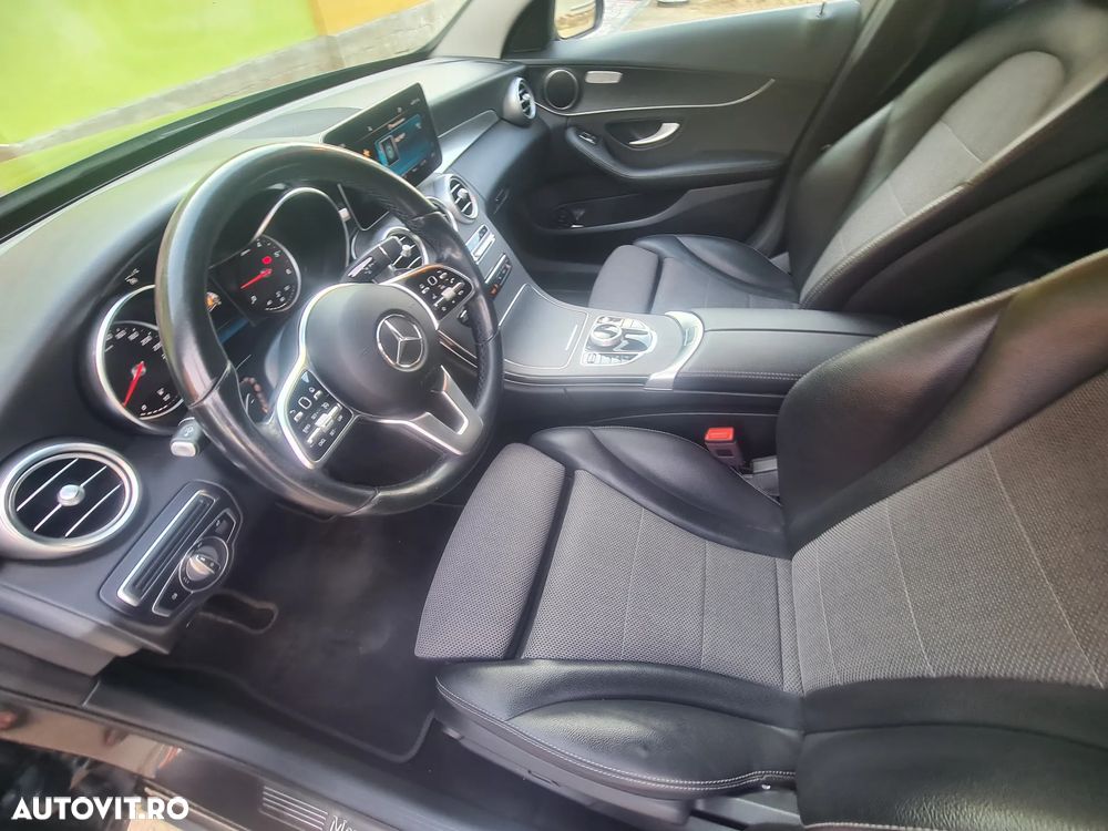 Mercedes-Benz C 220 d 9G-TRONIC - 24