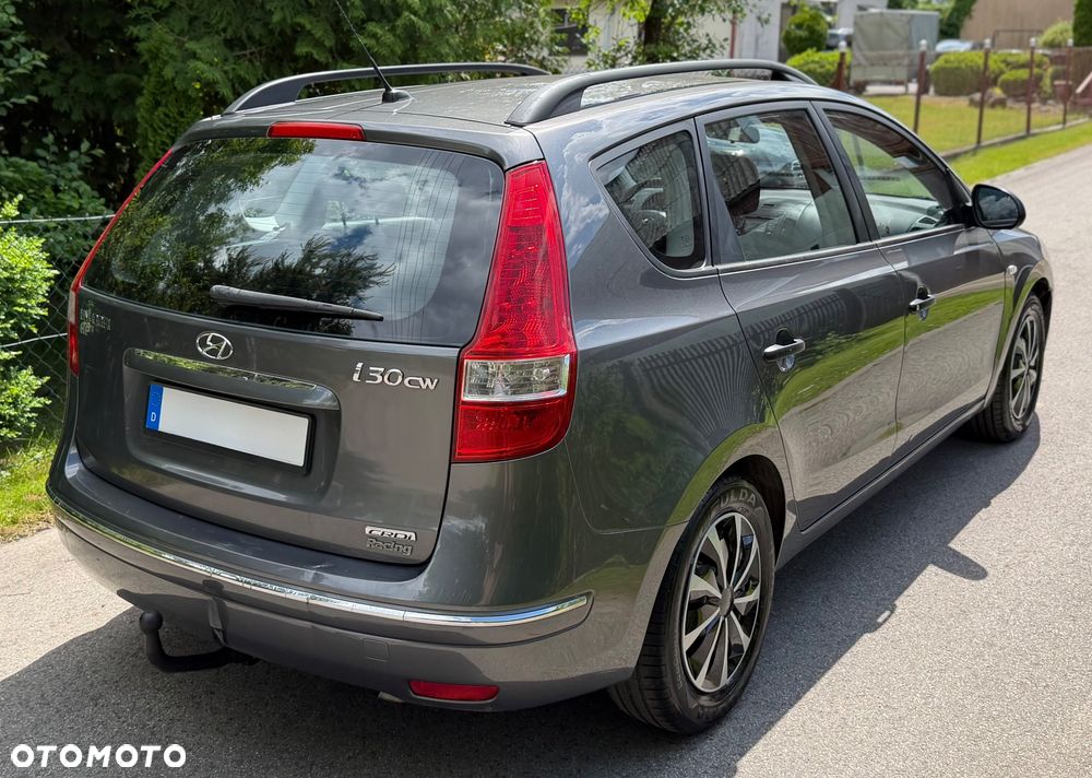 Hyundai i30 1.6 CRDi Base + World Cup - 6