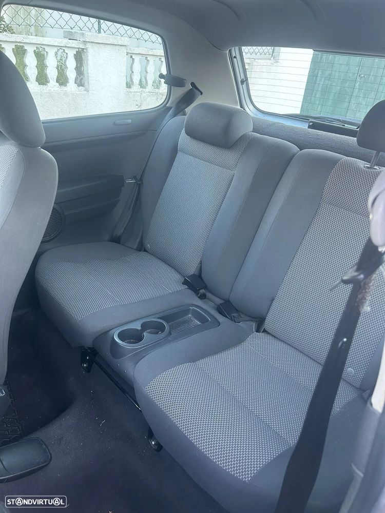 VW Fox 1.2 T.Liso - 6