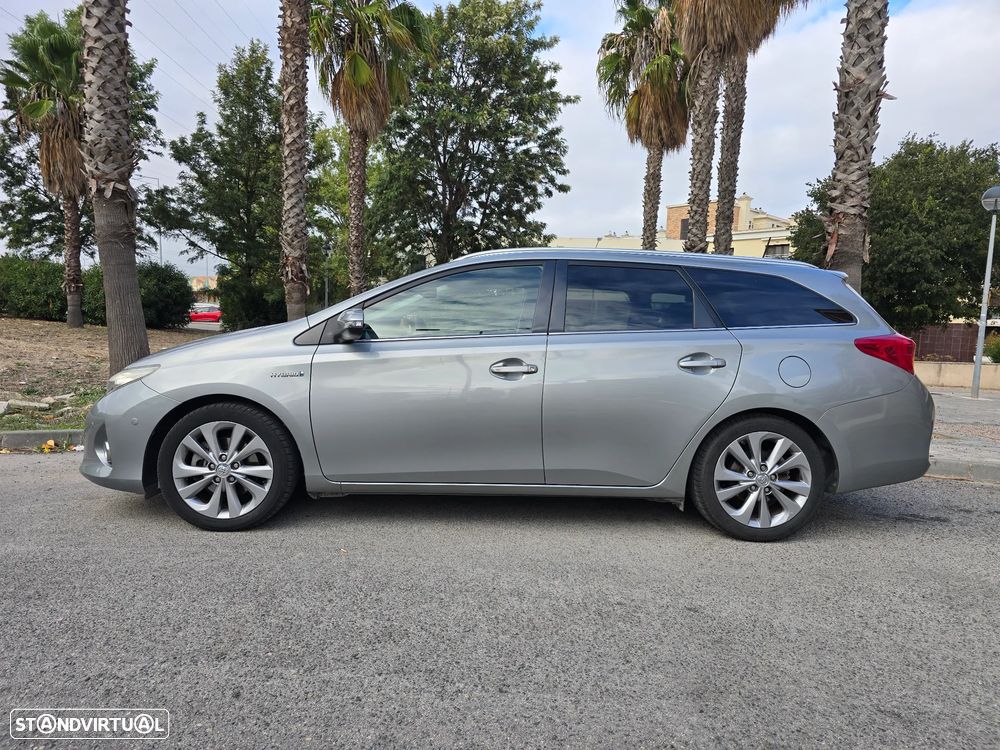 Toyota Auris Touring Sports 1.8 HSD Exclusive+TSS - 1