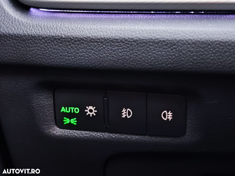 Skoda Octavia 2.0 TDI DSG 4X4 Style - 33