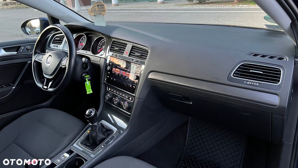Volkswagen Golf VII 1.5 TSI BMT Evo Comfortline - 11