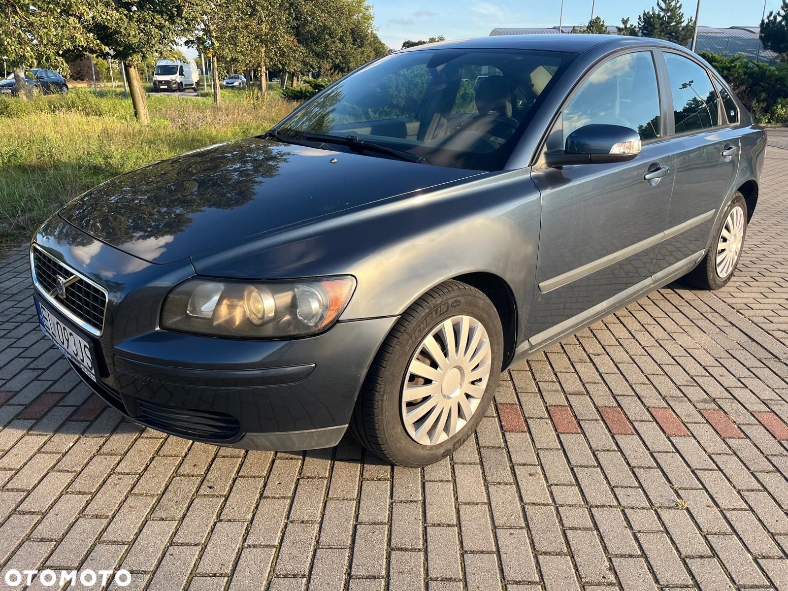 Volvo S40 - 1