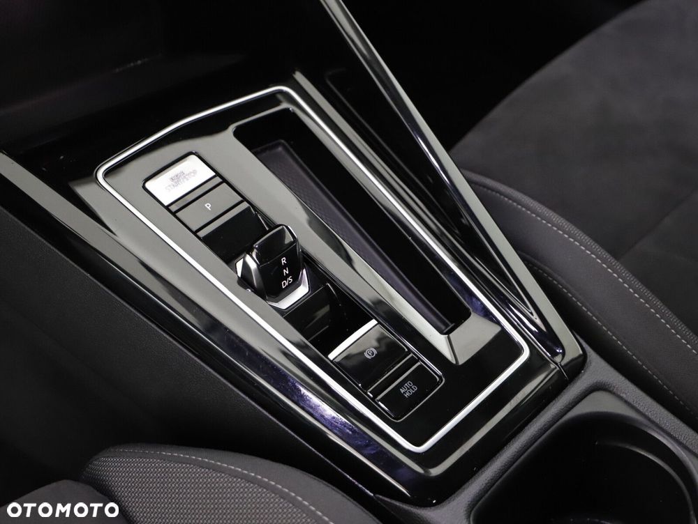 Volkswagen Golf Variant - 11