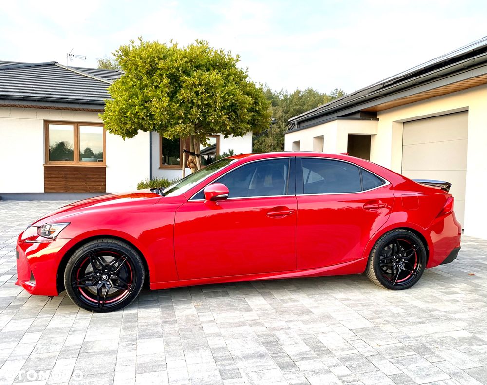 Lexus IS - 7