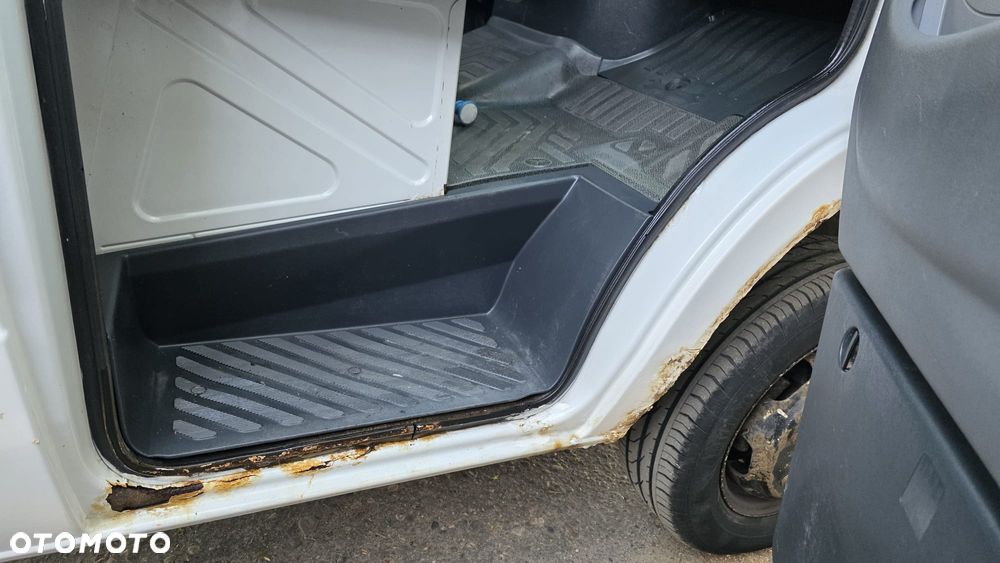 Mercedes-Benz Sprinter - 5