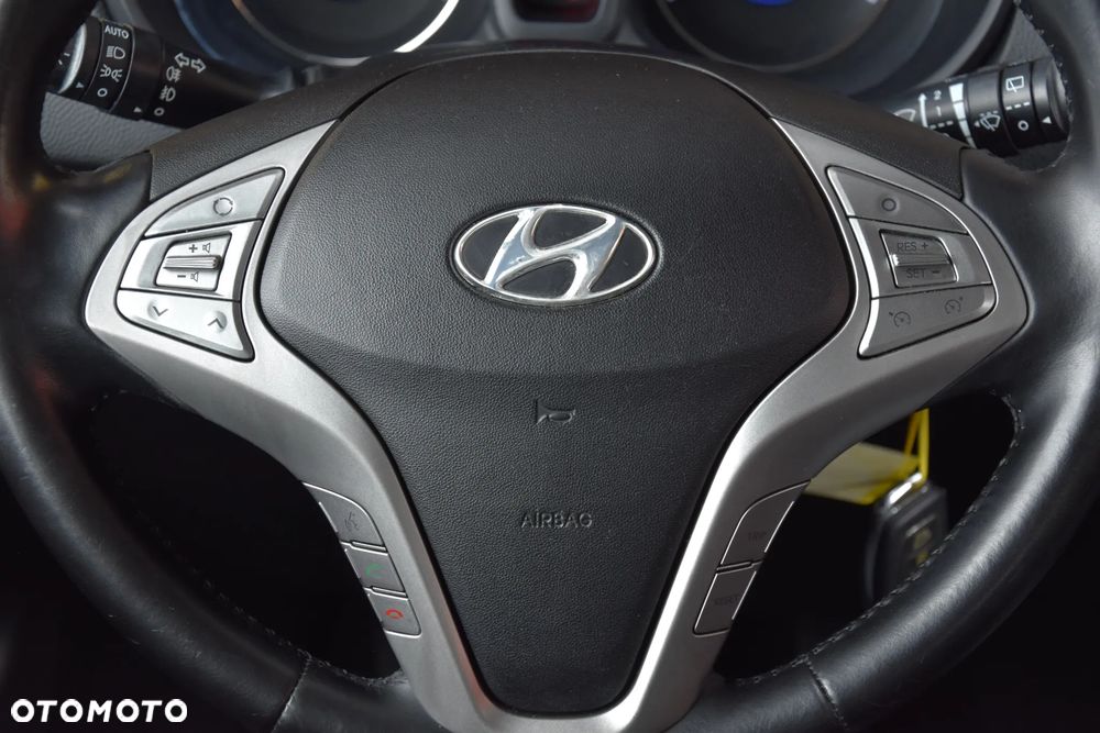 Hyundai ix20 1.4 blue YES Silver - 24