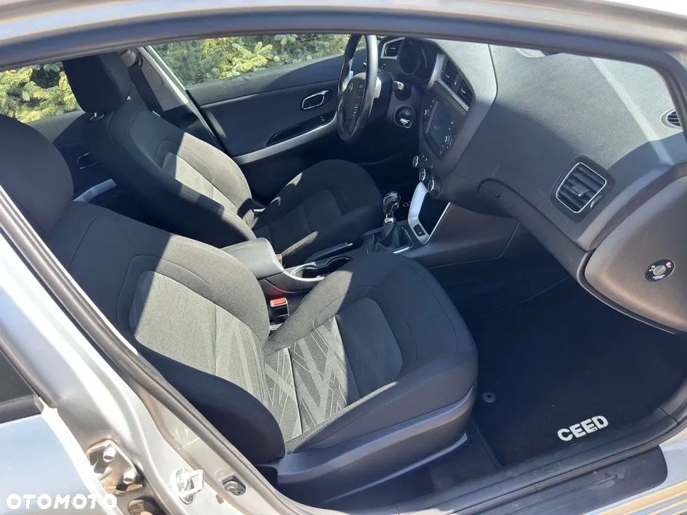 Kia Ceed - 15