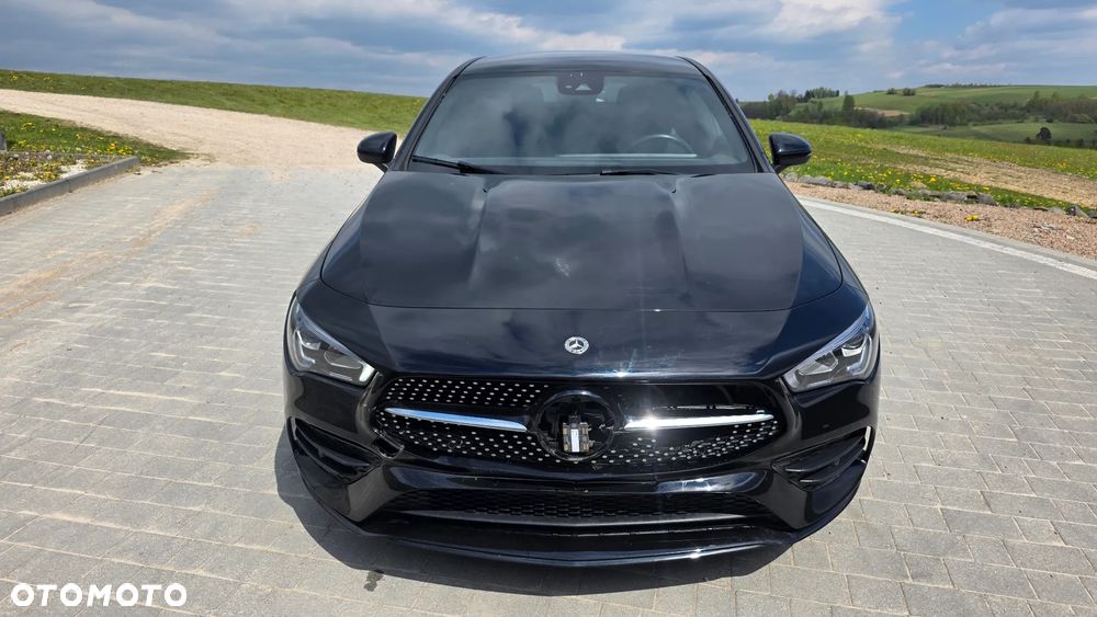 Mercedes-Benz CLA 250 e 8G-DCT AMG Line - 2
