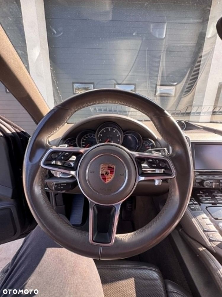 Porsche Cayenne Tiptronic S - 14