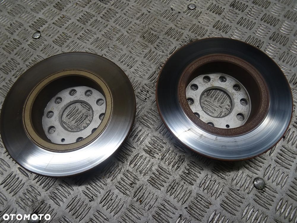 AUDI A3 8P 03-07 2.0 TDI TARCZE HAMULCOWE TYŁ TYLNE - 3