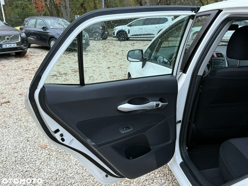 Toyota Auris 1.6 Comfort - 14
