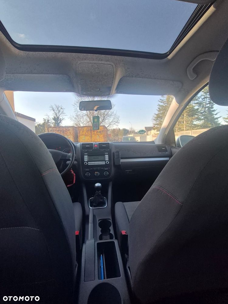 Volkswagen Golf 1.6 FSI Goal - 24