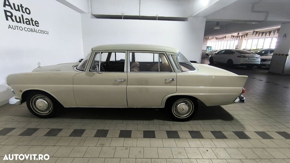 Mercedes-Benz A 200 - 7