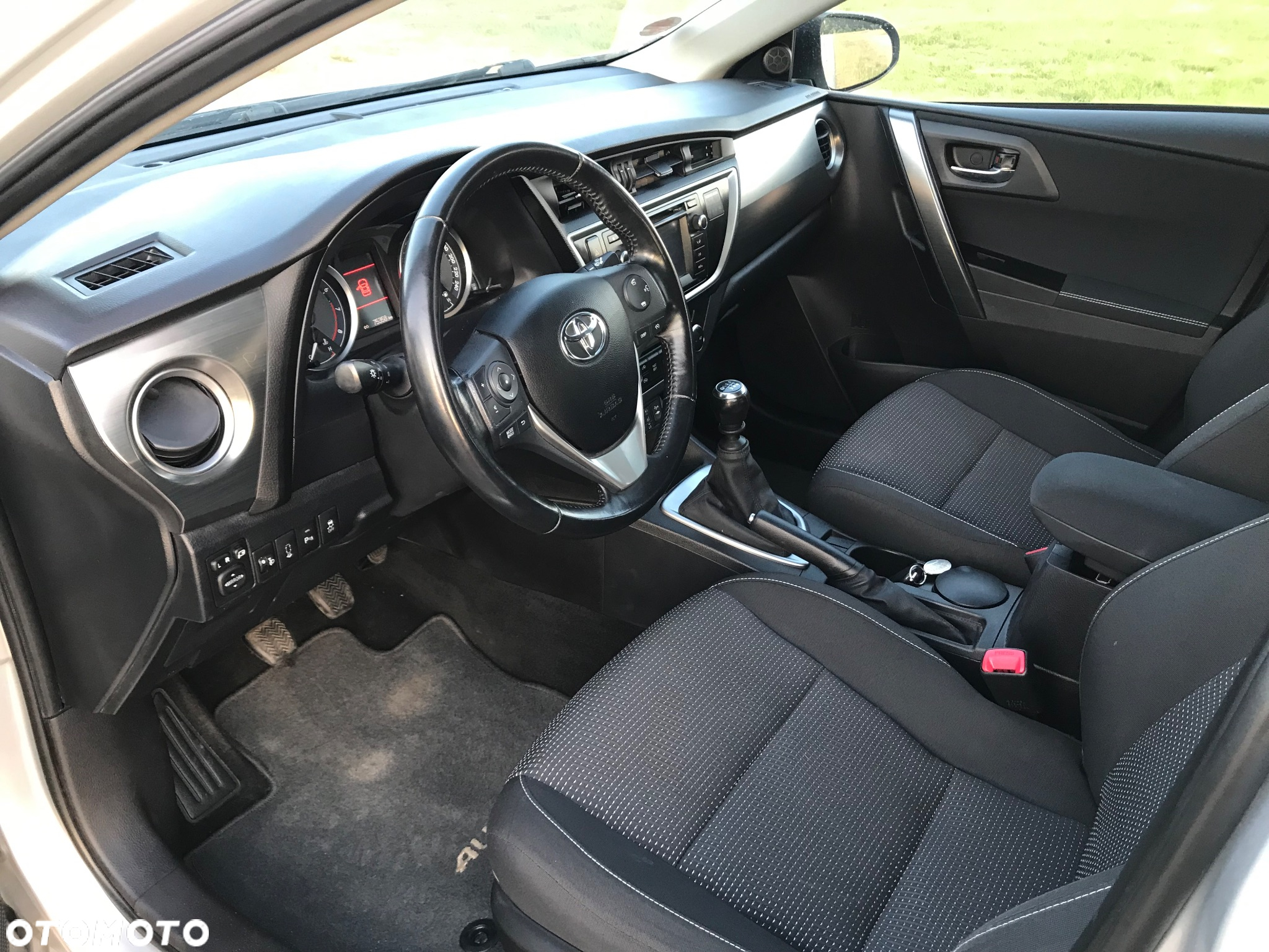 Toyota Auris - 10