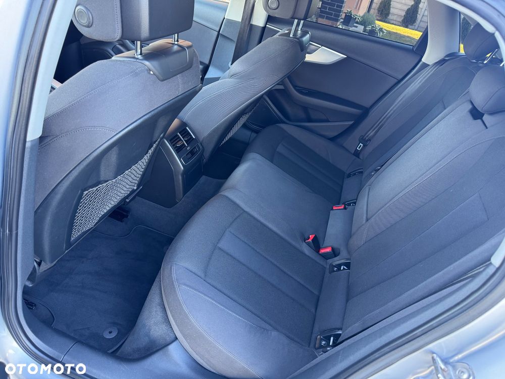 Audi A4 - 32