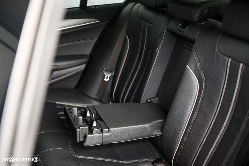 BMW 530 e iPerformance Pack M - 29