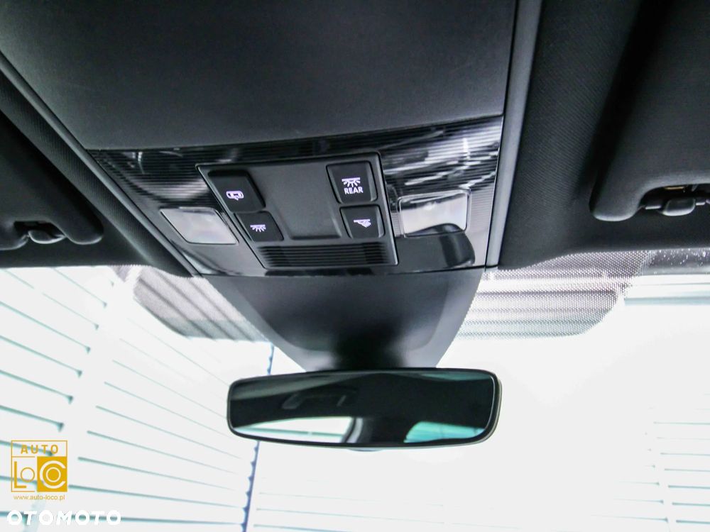 Volkswagen Passat 2.0 TDI SCR 4Motion DDG Highline - 38