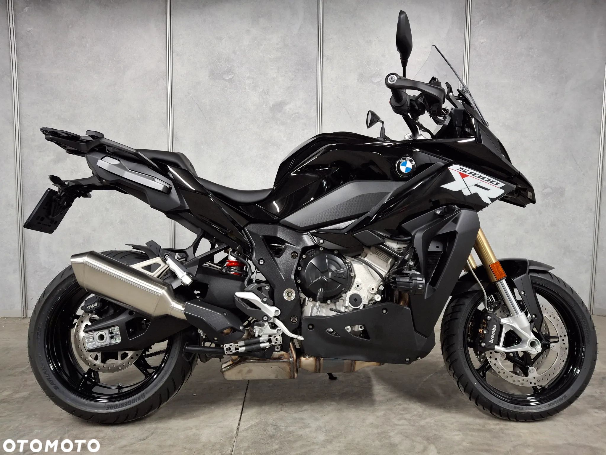 BMW XR - 1
