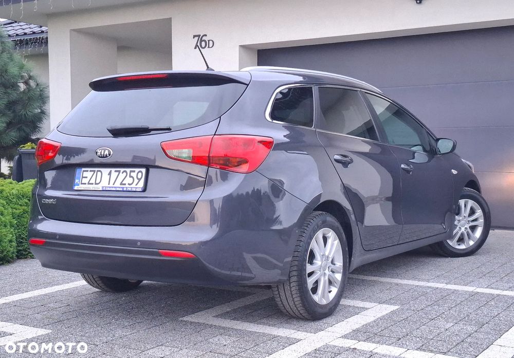 Kia Ceed 1.4 CVVT Dream Team Edition - 16