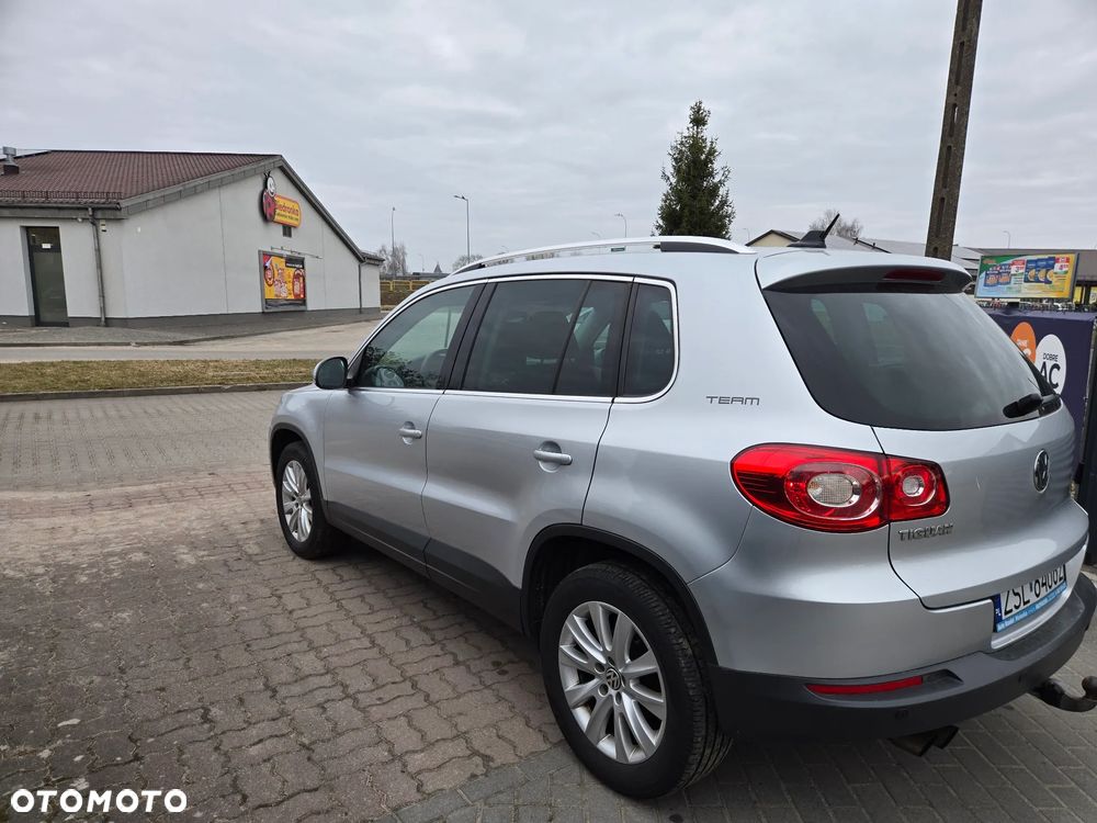 Volkswagen Tiguan - 9