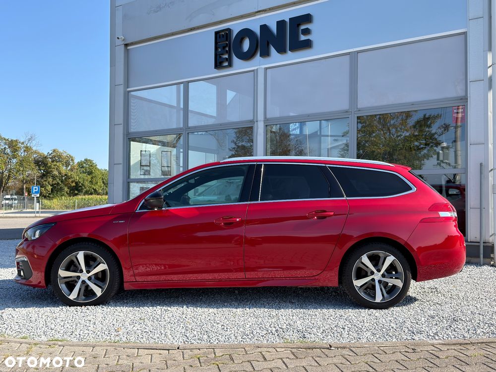 Peugeot 308 - 8