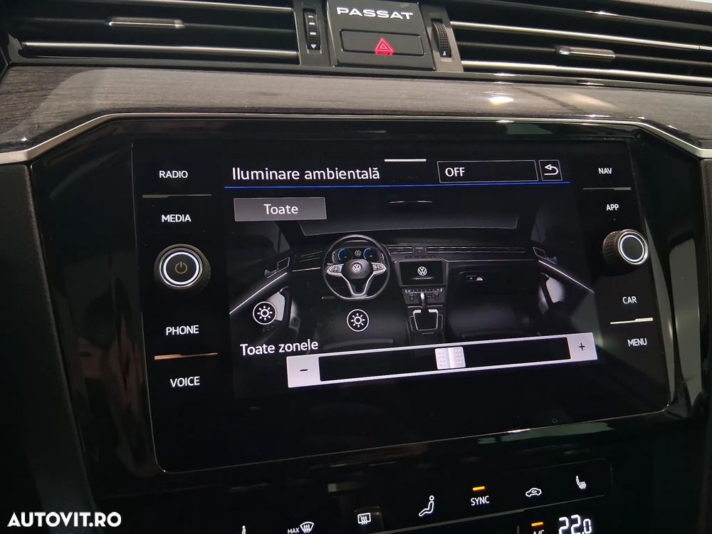 Volkswagen Passat - 32