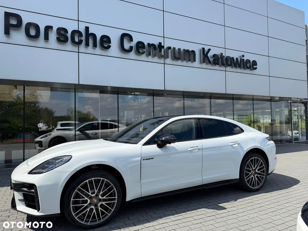 Porsche Panamera 4S E-Hybrid - 3